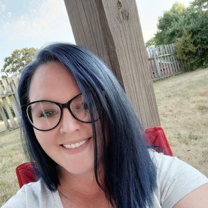 Meet your Posher, Lacy